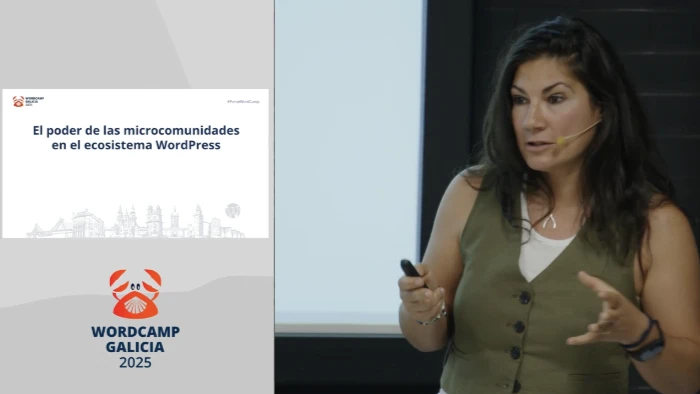 África Rodríguez en un momento de la charla junto a una diapositiva con el texto "El poder de las microcomunidades en el ecosistema WordPress"